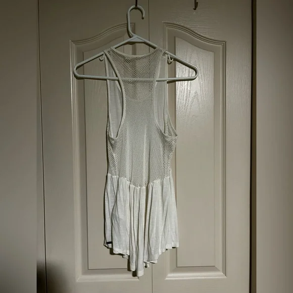 ROXY White Sleeveless Fishnet Cut-Out Blouse SIZE SMALL - Picture 4 of 4